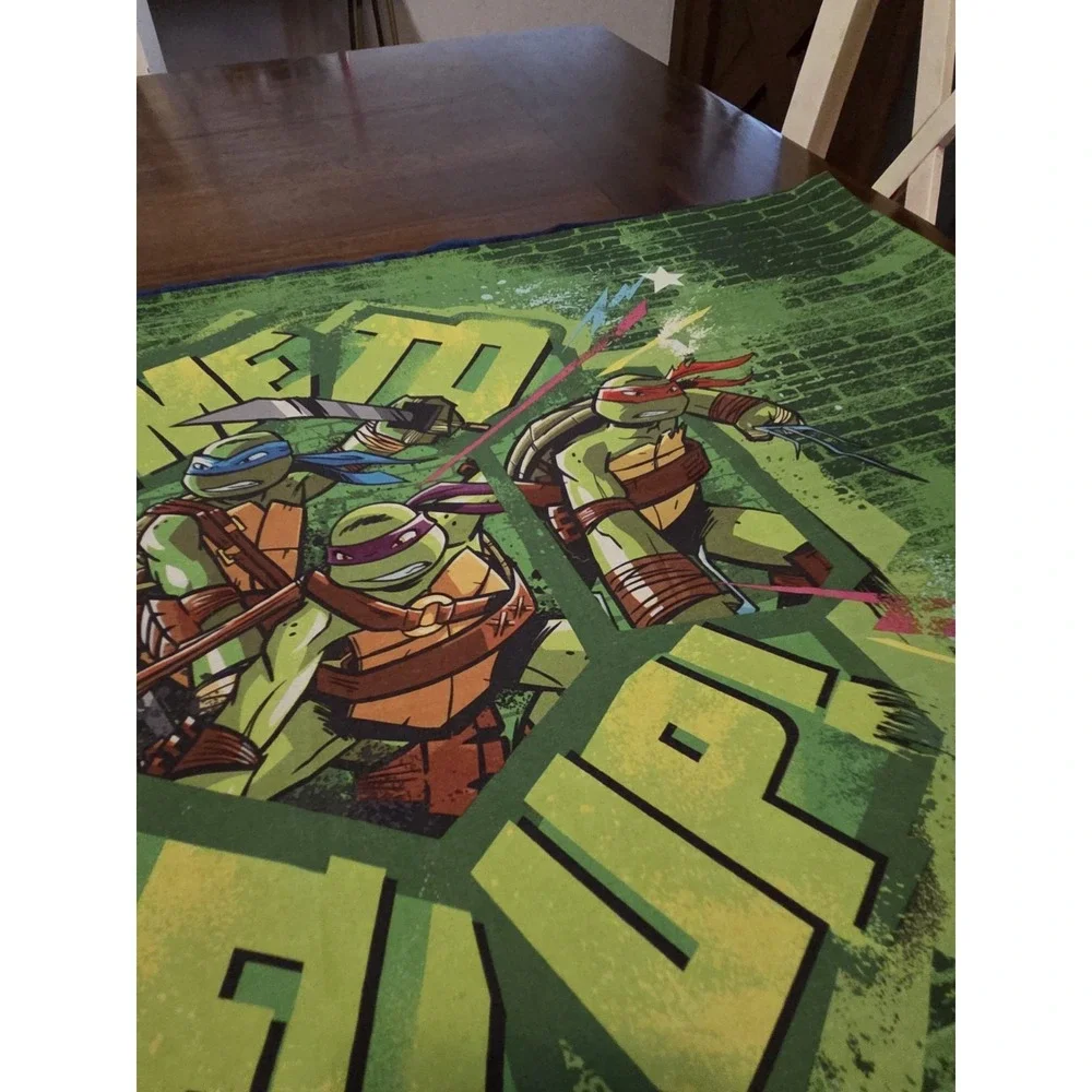 2014 Teenage Mutant Ninja Turtle Twin Sheets Plus 2 Toys